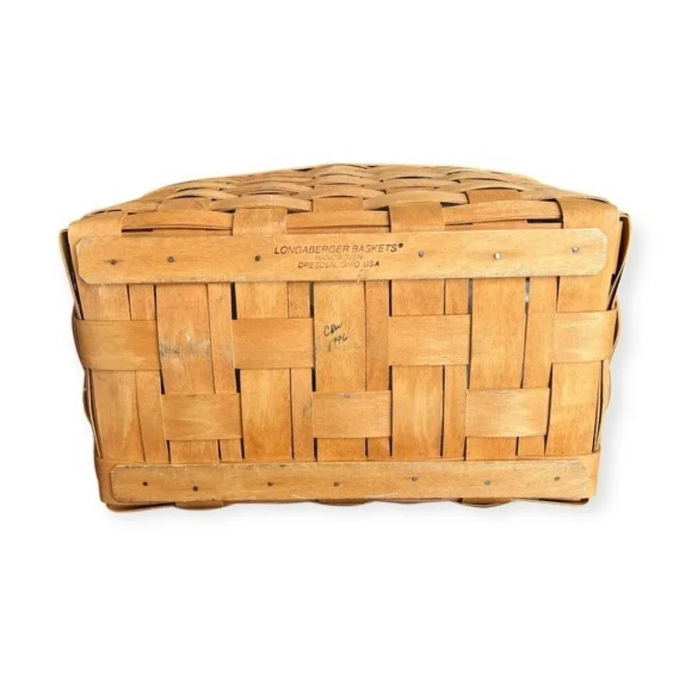 🌻Vintage Longaberger Basket with book 